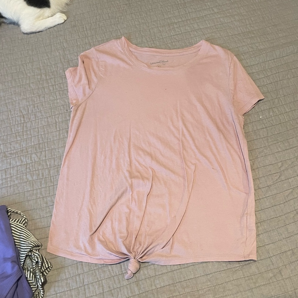Universal Thread t-shirt